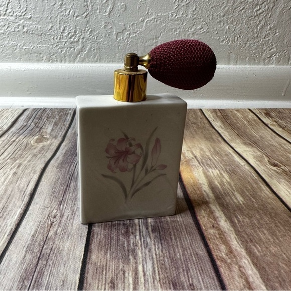 Vintage Empty Fragrance Perfume Bottle Pink Floral Taiwan Atomizer White Ceramic - Picture 2 of 11